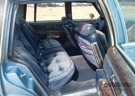 1980 Oldsmobile 98 из США, поврежденный, VIN 3X69RAM202642